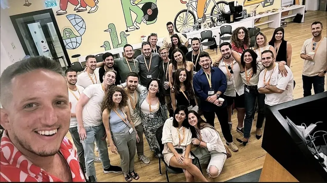 Runi Network members gathered at a community meetup in Tel Aviv